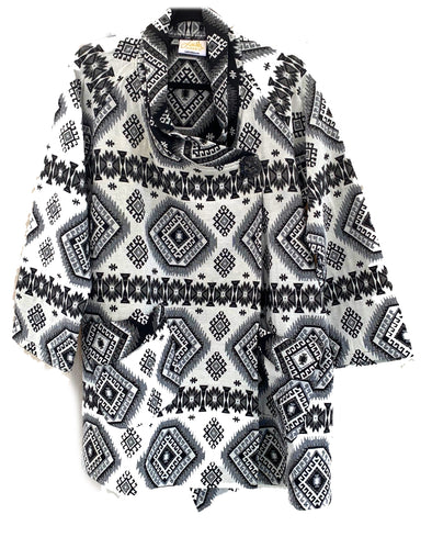 VAYU Coat / Aztec Black white